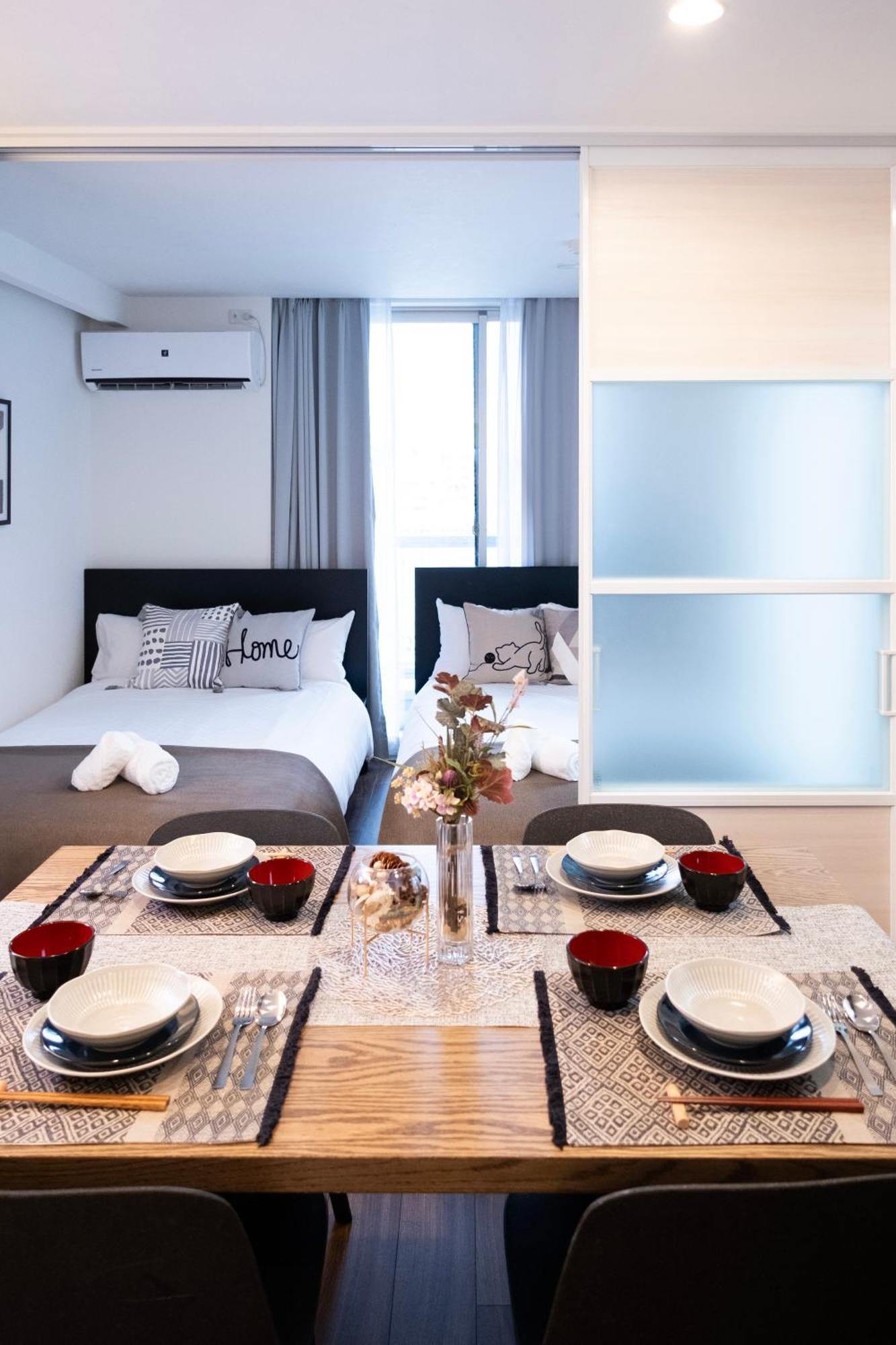 The Peak Namba Apartment Osaka Exterior photo